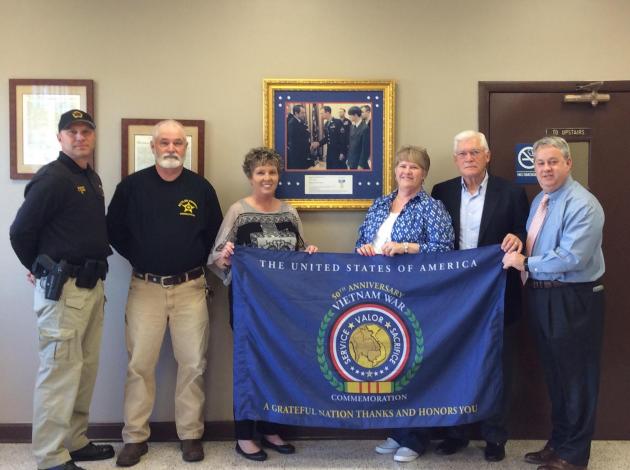 Sherriff Scottie Ward, Jailer Terry Fugate, Circuit Clerk Melissa Cardwell, Clerk Sherry Johnson, Judge David Fields, and Supt. Scott Howard honoring Vietnam Veterans.