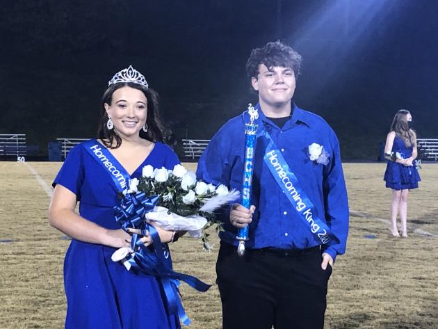 Queen Leslee Washer and King Jonah Akers