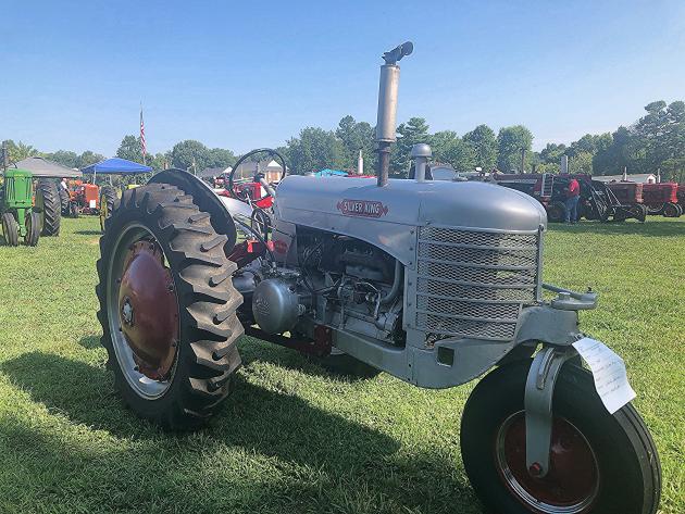 1948 Silver King Tractor owned by Charles Charlton of Franklin, KY