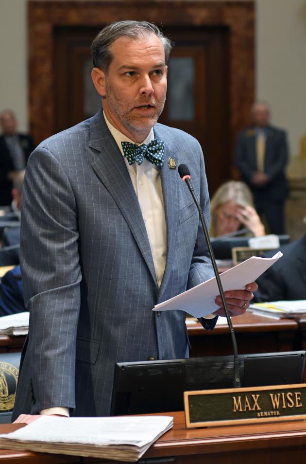 A photo from Thursday’s Senate session can be found here. It shows Sen. Max Wise, R-Campbellsville, testifying on House Bill 121, which would require at least 15 minutes for public comment at school board meetings.
