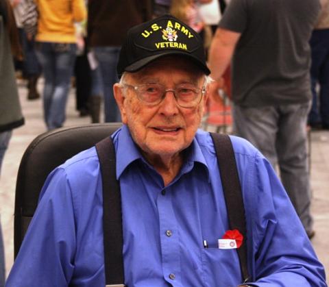 World War II veteran R. V. Gibbs enjoing the Verterans' Program.