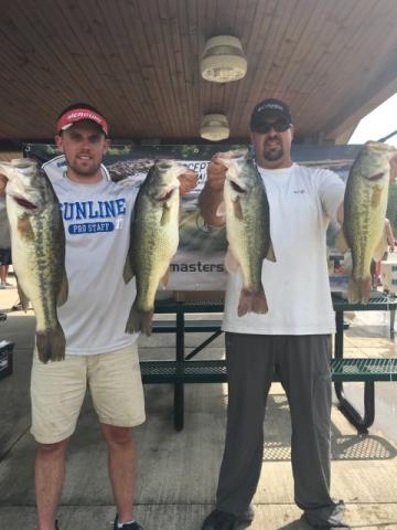  Daniel Cardwell and Nathan Neighbors taking 1st place with 18.00 lbs