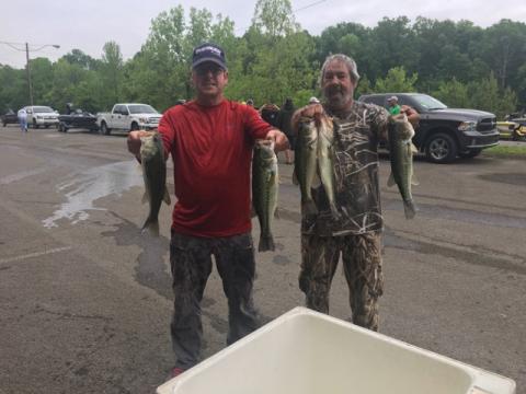 Danny Cardwell and Chris Phelps took 1st place with 10.78 lbs