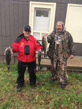  Danny Cardwell and Chris Phelps taking 1st place with 13.74 lbs