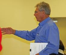 Jerry Howard addressing the council.
