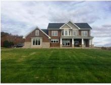  Cody and Deneatra Henderson's home.