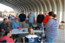 Stockman’s members discuss the cattle business at the 2016 field day